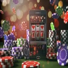 Permainan meja klasik seperti blackjack dan roulette dengan dealer profesional